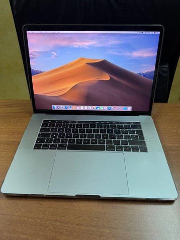 Apple Macbook pro 15 touchbar - Laptop, Nieuw