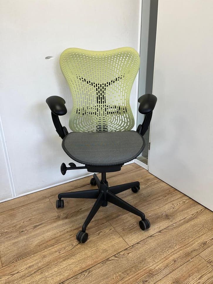 50X Gele Herman Miller Mirra Bureaustoel | 5 jaar garantie!, Huis en Inrichting, Bureaustoelen, Bureaustoel, Geel, Zo goed als nieuw