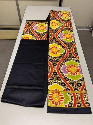 Japanse vintage kimono Fukuro-obi van zijde, zwart, met duur
