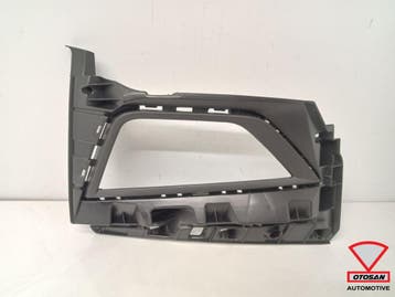 VW Polo 2G bumper rooster houder Onder Rechts Grill 2017+, Ophalen, Gebruikt, Volkswagen