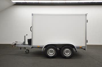 Syma 2000kg gesloten bakwagen Gesloten Aanhangwagen, Ophalen of Verzenden, Gebruikt