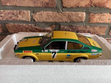 Best of Show (BoS) 1:18 - Modelauto - 1976 - Opel Kadett C, Nieuw