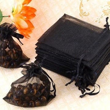 c.a. 100 x  mini organza zakjes 5 x 7 cm zwart, Ophalen of Verzenden, Nieuw