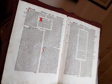 Nicolaus de Lyra - Sheet from Incunable Biblia latina, Antiek en Kunst, Antiek | Boeken en Bijbels