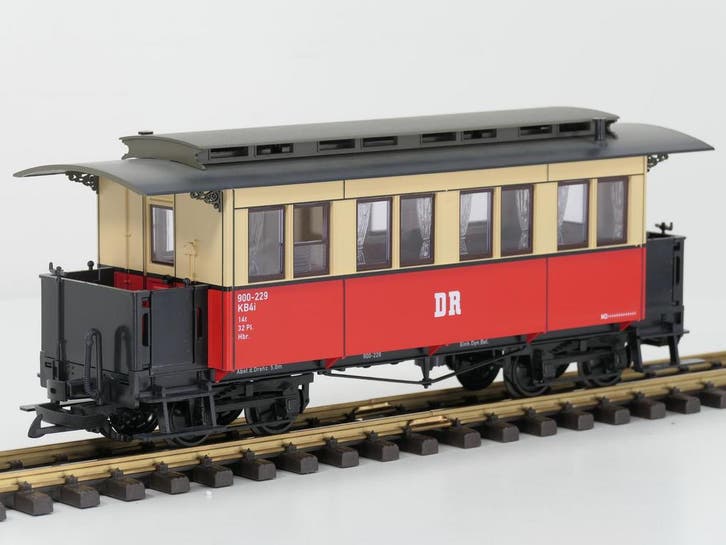 LGB 31610 DR personenwagen 900-229 (Personenwagons), Hobby en Vrije tijd, Modeltreinen | Overige schalen, Overige typen, Zo goed als nieuw