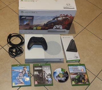 Microsoft - Xbox One S - Videogameconsole + games, Nieuw