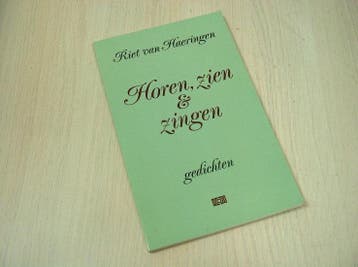 Haeringen - Horen zien en zingen / druk 1, Boeken, Gedichten en Poëzie, Verzenden, Nieuw