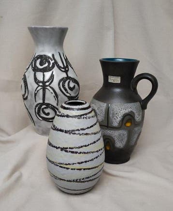 Carstens Tönnieshof, Jasba - Vaas - Creamware, Klei - Drie
