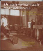 De oostenwind waait naar het westen + muziek-cd |, Zo goed als nieuw, DIJK, H.M. van & SCHREUDER, F.
