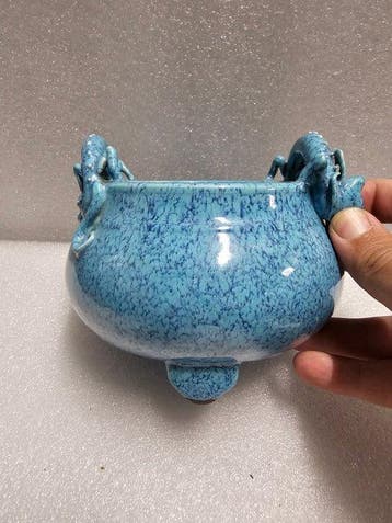 Chinees wierookbrander, blauw emaille met vlammenmotief,, Antiek en Kunst