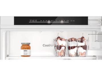 Bosch - Inbouw Koel-vriescombinatie - Nofrost, 200 liter of meer, Verzenden, Met aparte vriezer, Nieuw