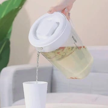 Grote Kunststof Waterkan met Deksel - 1.3L, 2.2L, 3L - Hitte, Verzenden