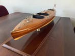 Chris-Craft - Tentoonstelling modelboot -, Nieuw