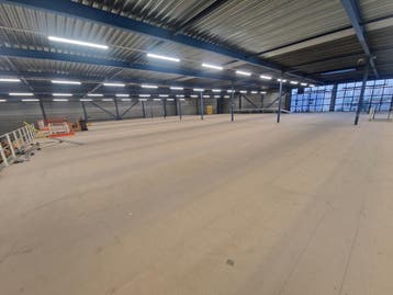 Vloerplaat spaanplaat 5000 x 1020 x 38 mm, onderzijde wit,, Ophalen of Verzenden, Gebruikt