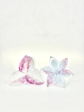 Tafelmiddenstuk (2) - Glas - Bloemen in Kunstglas