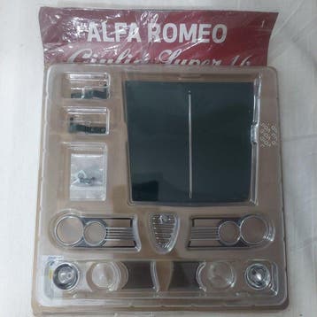 Hachette 1:8 - Modelbouwdoos (100) - Alfa Romeo Giulia Super, Nieuw