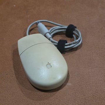 Apple Vintage Apple Desktop Bus Mouse II (ADB) – M2706 –, Nieuw