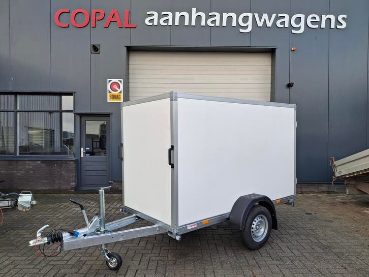 NIEUW Syma gesloten aanhanger 250x130x150cm - 1350kg geremd, Auto diversen, Aanhangers en Bagagewagens, Nieuw, Ophalen