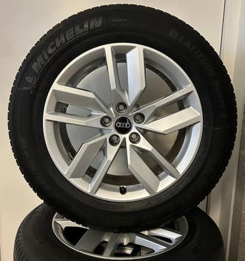 Audi Q5 18 inch Velgen + Zomerbanden, Auto-onderdelen, Banden en Velgen, 18 inch, Gebruikt, Banden en Velgen, Ophalen of Verzenden