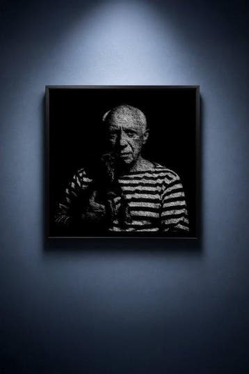 Tijs Dragtsma (1992) - Picasso Kept in Static Light