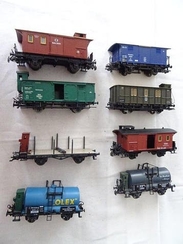 Märklin H0 - Modeltrein goederenwagon (8) - 8 goederenwagens, Hobby en Vrije tijd, Nieuw