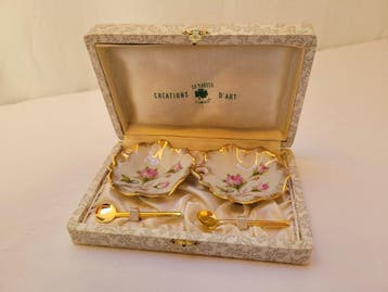 Limoges - Zout- en pepervaatjes - Porselein