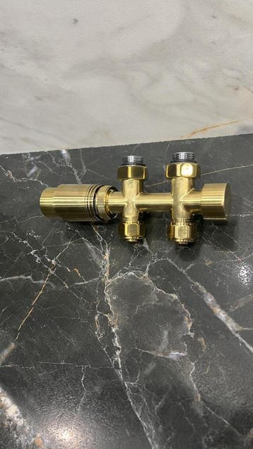 Gouden radiator aansluitset Recht voor radiatoren met onder, Doe-het-zelf en Verbouw, Verwarming en Radiatoren, Ophalen of Verzenden