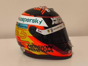 Ferrari - F1 - Carlos Sainz - 2021 - Schaal 1/2-helm, Nieuw