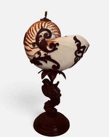 Nautilusbeker - Brons, Schelp