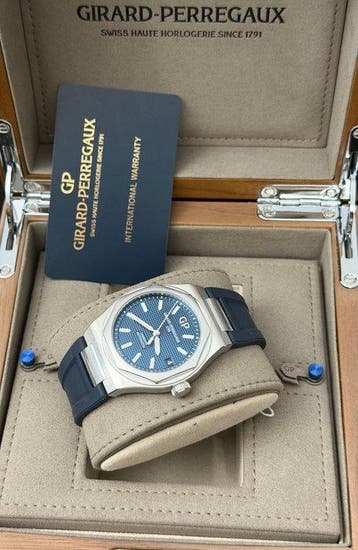 Girard-Perregaux - Laureato - 81010 - Heren - 2018, Nieuw