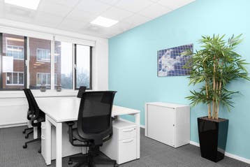 Kantoorruimte in Regus Business Park, Verzenden
