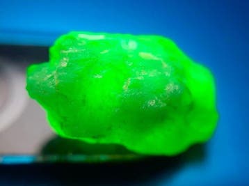 5,5 ct - onbehandelde prachtige smaragd - Ruw- 1.1 g