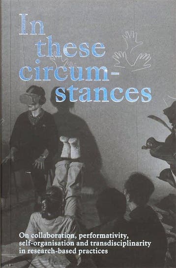In these circumstances - Philippine Hoegen 9789493148857, Verzenden, Gelezen, Philippine Hoegen