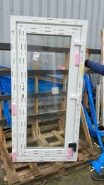 Raamkozijn kunststof kozijnen gebruikt met glas outlet, Doe-het-zelf en Verbouw, Kozijnen en Schuifpuien, Kunststof, Raamkozijn