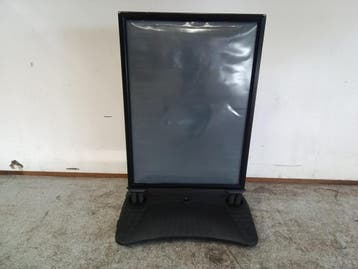 Verrijdbaar B1 Stoepbord met Watertank – Windbestendig – B89