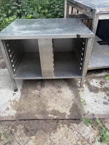 RVS Onderstel met Platenrek 85 x 70 x 70cm (B x D x H) Wordt, Ophalen of Verzenden, Gebruikt