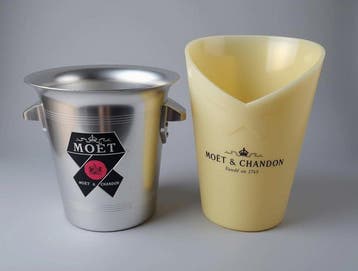 Moët & Chandon - Lotto 2 Secchielli Champagne / Glacette