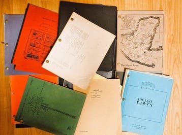Hollywood Cult Cinema 1980s: Lot of 13 Screen-Used & Studio, Nieuw