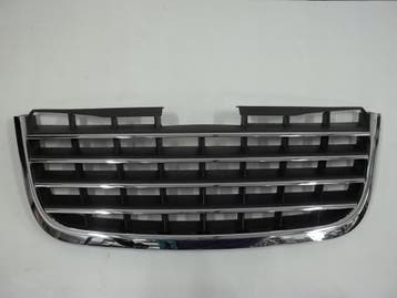Grill CHRYSLER Voyager 2010-2013, Auto-onderdelen, Carrosserie en Plaatwerk, Verzenden, Gebruikt