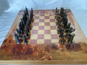 Schaakspel - Vintage figuren, met de hand vervaardigd uit