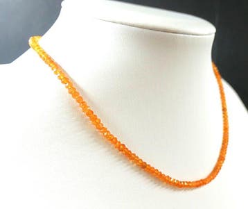Mooie karneolen, 100% natuurlijk, op draad om als sieraden