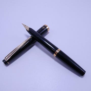 Pilot - Pilot Elite Vintage Fountain Pen – Black & Gold –, Nieuw