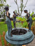 Fontein - 2026 - Brons - Dames met kruiken