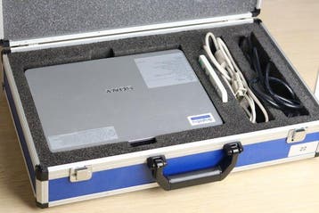 Sony VPL-MX20 beamer (just 161 lamphours) + Transportkoffer