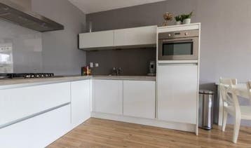Te huur Studio Assendelftstraat In Amsterdam, Huizen en Kamers, 20 tot 35 m², Amsterdam