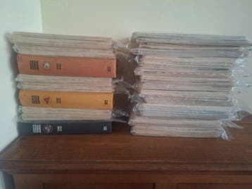 Charlie Hebdo – 711 magazines - EO - 1971-1993, Nieuw