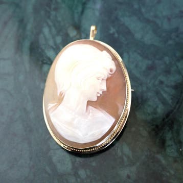 Antiek gouden broche/hanger met camee, Gebruikt, Ophalen of Verzenden, Met edelsteen, Goud