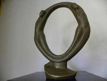 Geert Kunen - Beeldje, Verbondenheid - 31 cm - Steengoed -