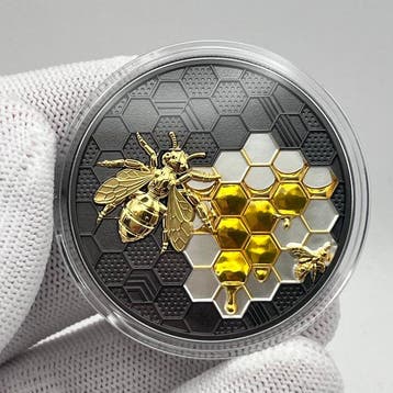 Niue. 5 Dollars 2026 – Bionic Bee – 2 oz Silver coin – Ag