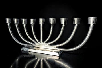 Judaica - Kandelaar Zeldzaam Verzilverde Chanoeka / Joodse, Antiek en Kunst